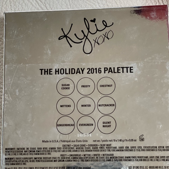 Kylie Cosmetics The Holiday 2016 Palette - Picture 2 of 3